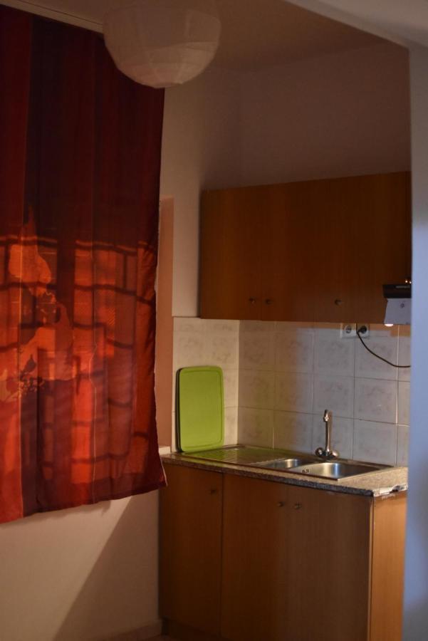 Private Apartment At Guest House Hektor & Aferdita Wlora Zewnętrze zdjęcie